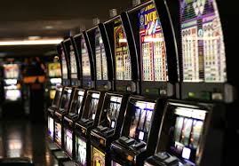Dari Mesin ‘Liberty Bell’ hingga Ancaman Pidana: Semua Tentang Judi Slot